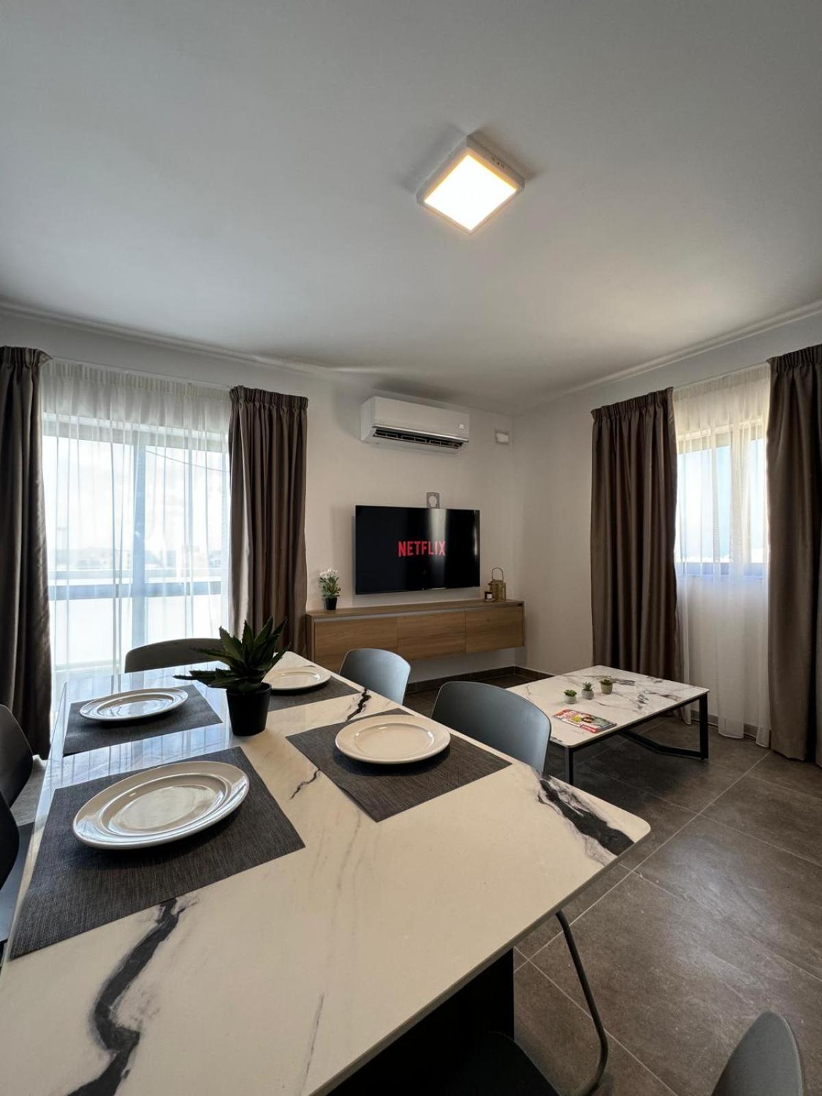 סיינט פול ביי Charming Corner Apartment With Country View 2Br מראה חיצוני תמונה